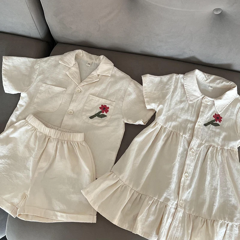 Conjunto veraniego niño camisa floral y pantalones cortos cómodos - imagen 4