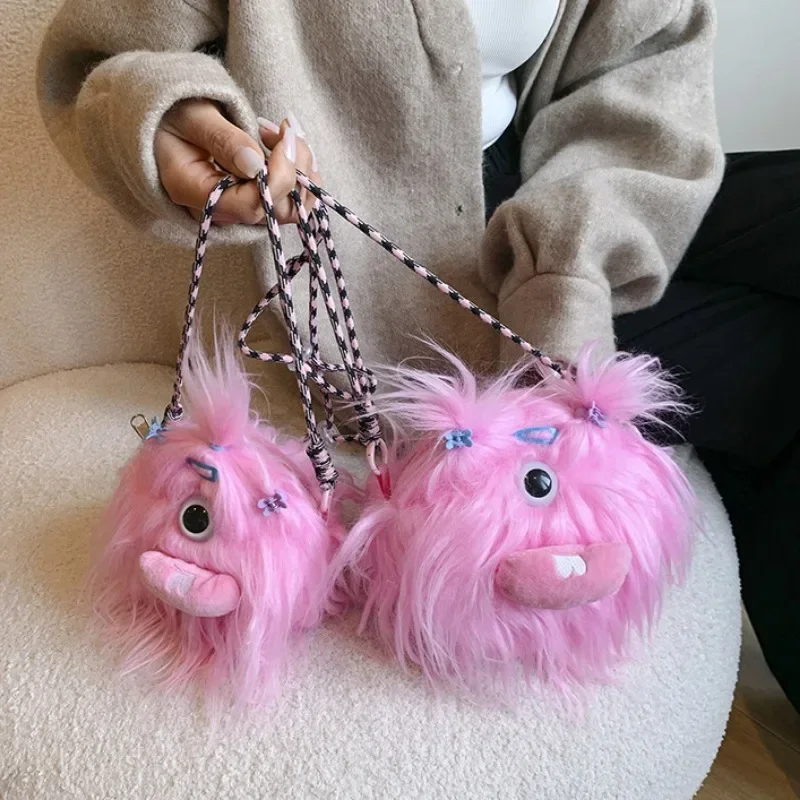 Divertido bolso cruzado de pelo largo, muñeca fea y linda, juguete de peluche con personalidad, Mini bolso cruzado trenzado de felpa divertido, bolso de hombro bonito - imagen 4