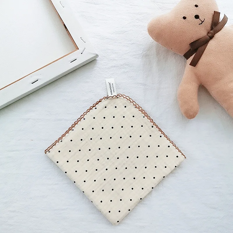 dots