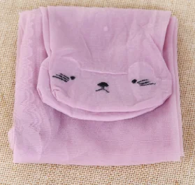 Medias de seda con gatos estampados para niña