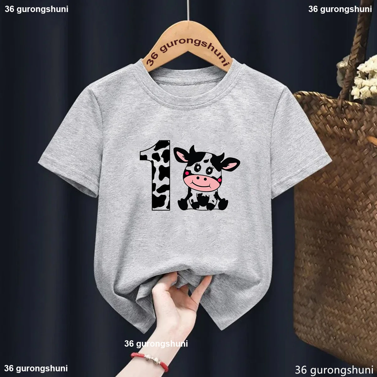 Camiseta con estampado gráfico de vaca para niños y niñas, ropa Kawaii de manga corta, color azul y gris, Harajuku, 1th/2th/3th/6th, Verano - imagen 2