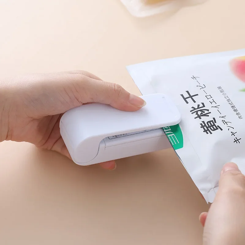 Mini máquina de sellado de bolsas térmicas, sellador de paquetes, bolsas térmicas de plástico para alimentos, cierre de bolsas, sellador portátil, embalaje, accesorios de cocina - imagen 4