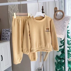 Conjunto térmico infantil de invierno con dibujos