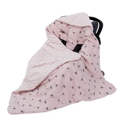 Manta con capucha para coche de bebé: cero a tres meses