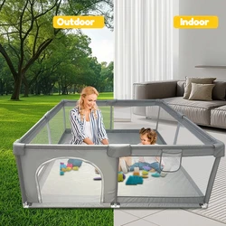 Parque infantil plegable con puerta para interiores y exteriores