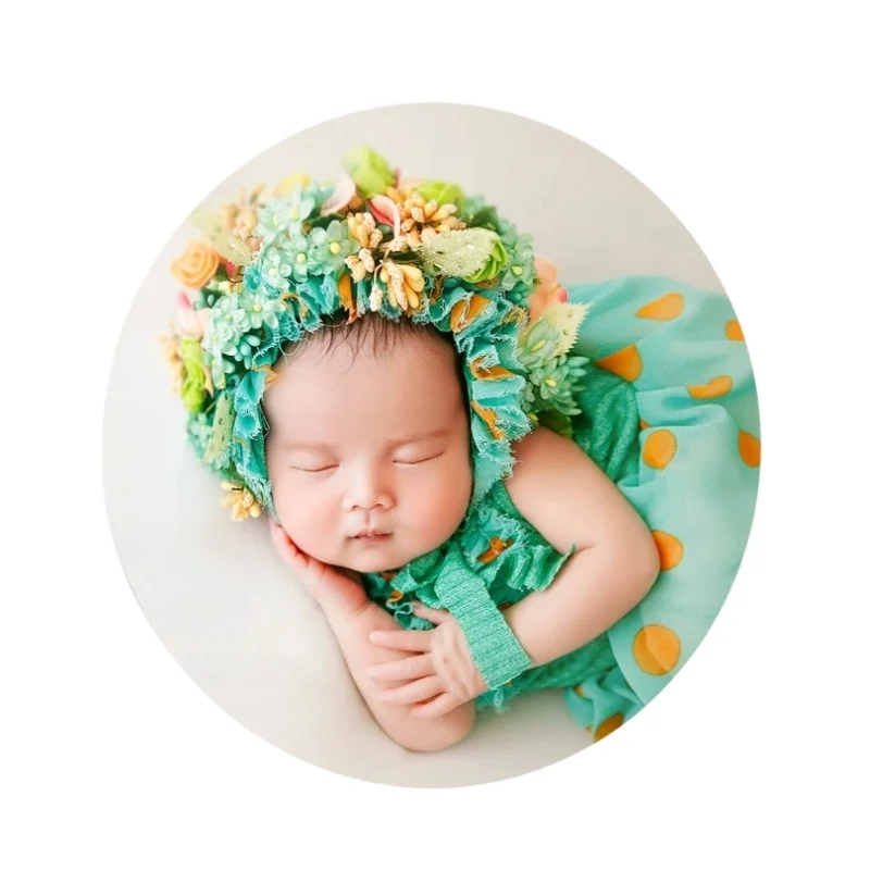 Capó floral mixta para recién nacido – Fotografía bebé estudio - imagen 3