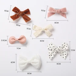 Pinzas de pelo con flores para niña fabricadas en lino y algodón