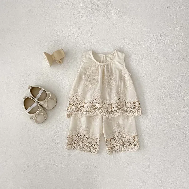 MILANCEL, nuevo conjunto de ropa de verano para bebé, bonito chaleco de encaje + Pantalones, traje de flores bordadas para niña
