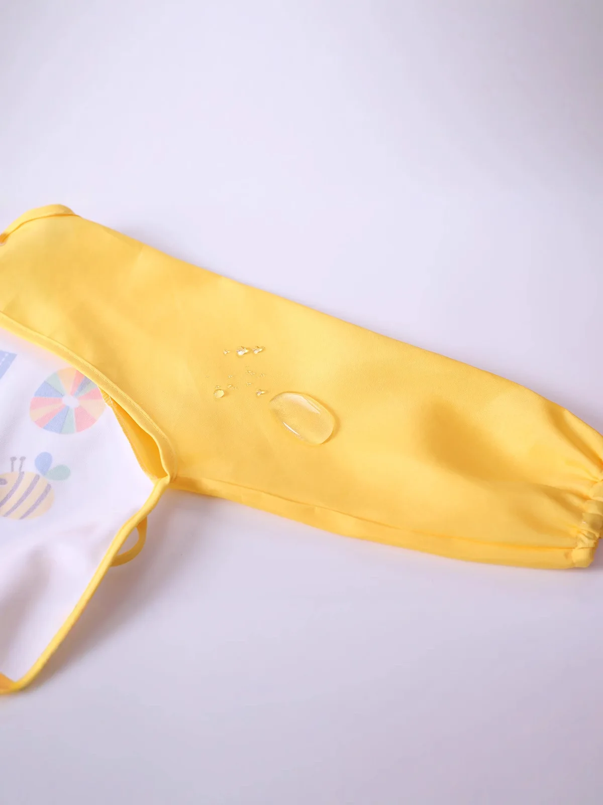 Babero impermeable para bebé – Absorbente, suave y ajustable - imagen 4