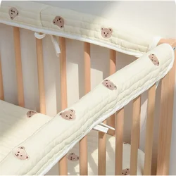Protector de cuna oso bordado – Algodón suave antimordeduras