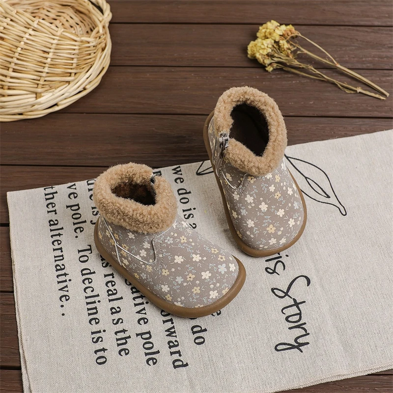 Otoño Invierno, botas de nieve para niñas, zapatos de princesa florales de felpa cálidos para exteriores, botas antideslizantes de suela suave para niños pequeños - imagen 3