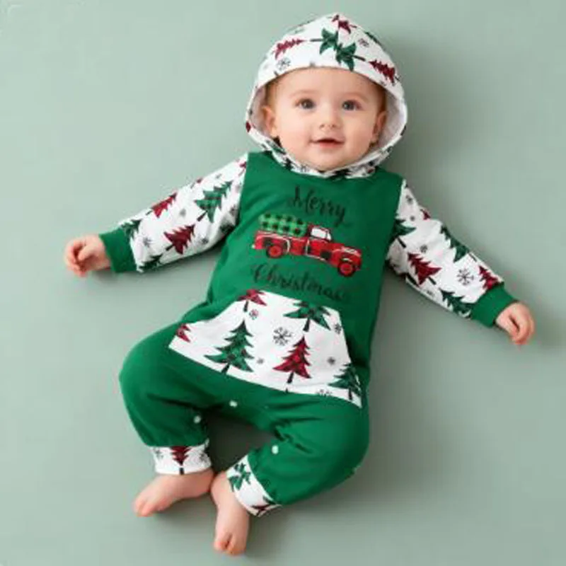 Mameluco Navidad bebé con capucha y bolsillos