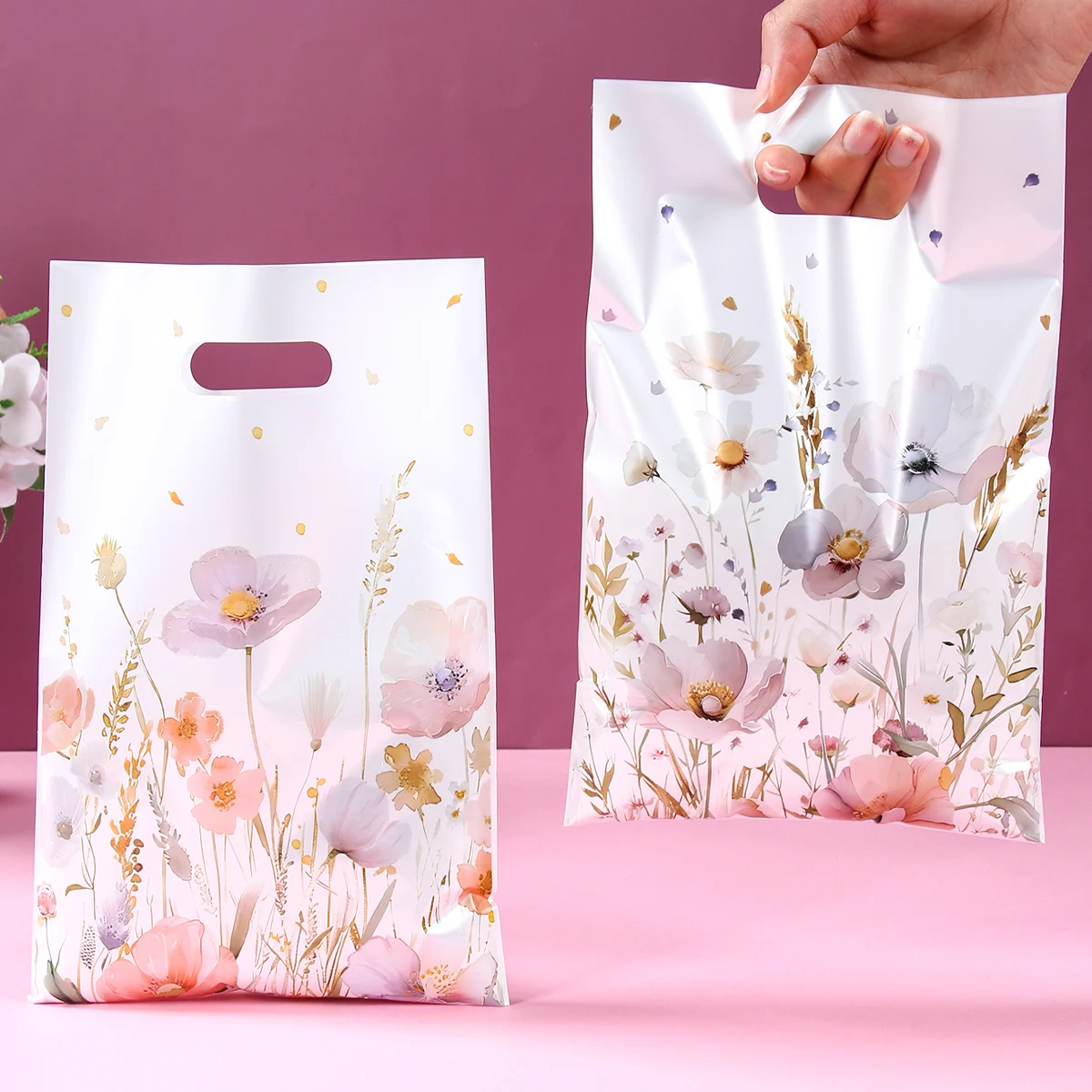 10/25/50 Uds. Bolso con temática de flores silvestres, bolsas de dulces, bolsa de embalaje de regalo para fiesta de cumpleaños de primavera, suministros para fiesta de cumpleaños, Baby Shower para niña - imagen 2