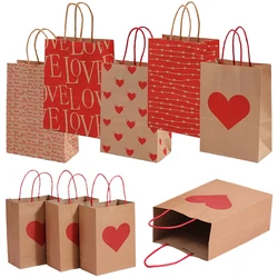 Bolsa de regalo de papel Kraft para el Día de San Valentín, 5 estilos disponibles, bolso romántico con estampado de corazón y amor, suministros de embalaje de regalo, 5 uds.