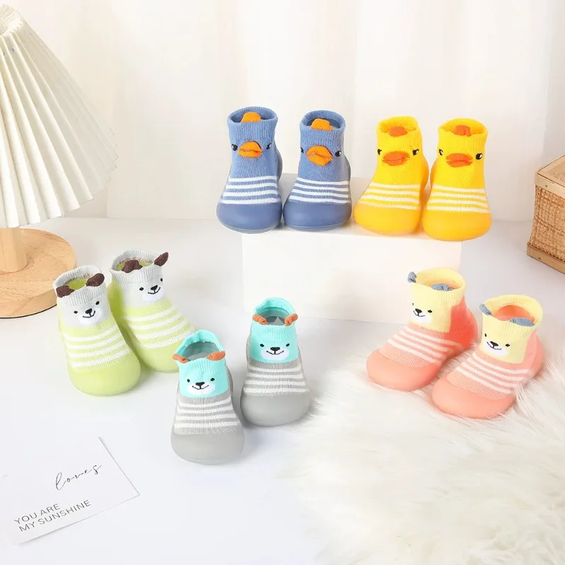 Zapatos bebé antideslizantes con suela blanda para interior y exterior
