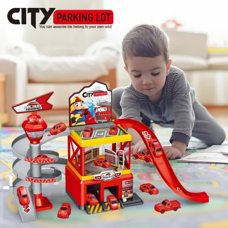 Garaje infantil con pista de carreras y coche deslizante multicolor