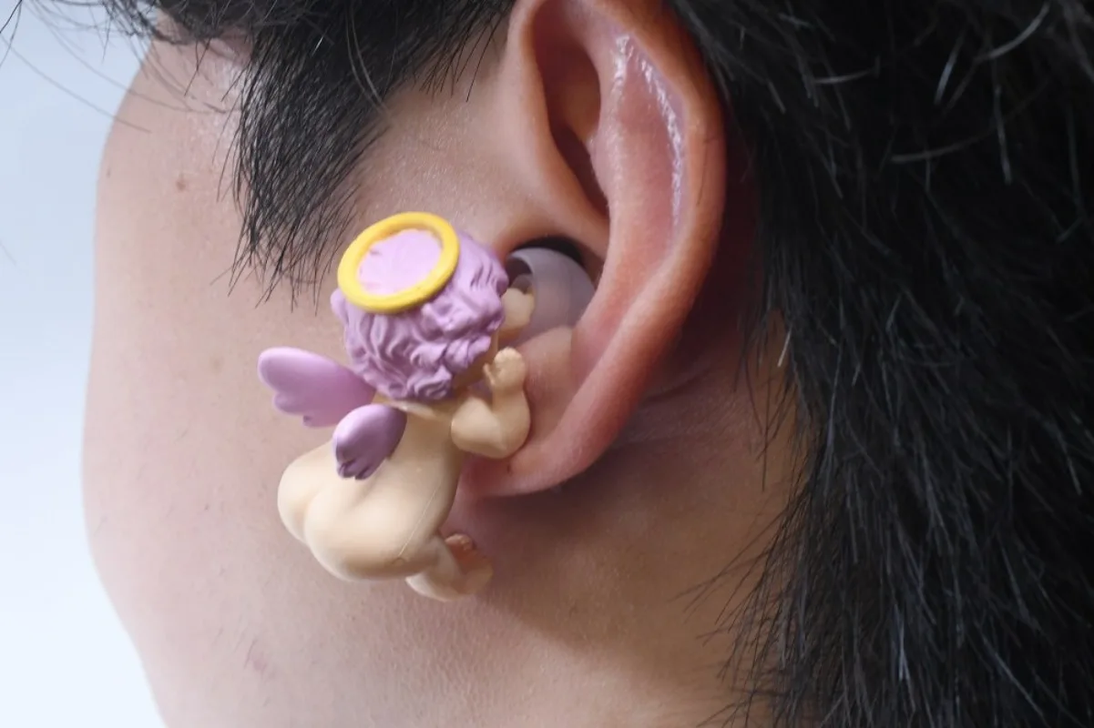 En Stock, juguetes cápsula de enlace brillante, lindas alas desnudas, ángeles y demonios, tapones para los oídos, pendientes, figuras de Halloween, regalos - imagen 4