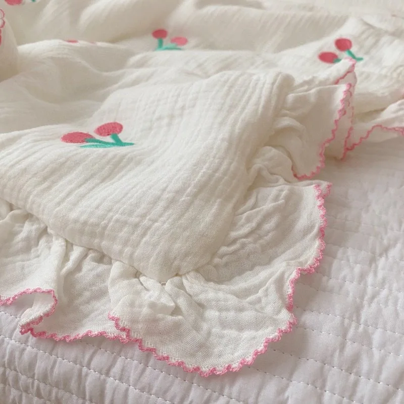 Manta de muselina para bebé de invierno con encaje y bordado cereza