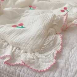 Manta de muselina para bebé de invierno con encaje y bordado cereza