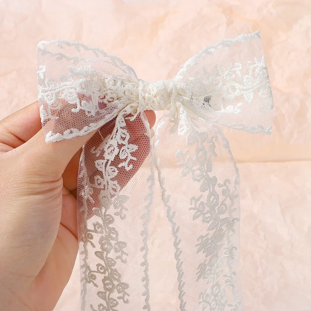 Pinzas para el cabello con lazo y borlas largas blancas de 8 pulgadas para mujeres y niñas, horquillas elegantes con flores de encaje hueco, accesorios para el cabello - imagen 3