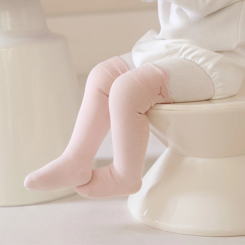 Calcetines hasta el muslo de Color sólido para bebé de 0 a 3 años, calcetines largos suaves para niños recién nacidos, calcetines hasta la rodilla, medias transpirables para niños y niñas - imagen 2