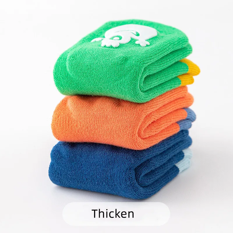 1 par de calcetines cálidos y bonitos de pantorrilla de dibujos animados para niños, niños y niñas, calcetines antideslizantes a la moda para primeros pasos, calcetines suaves de algodón para Otoño e Invierno - imagen 2