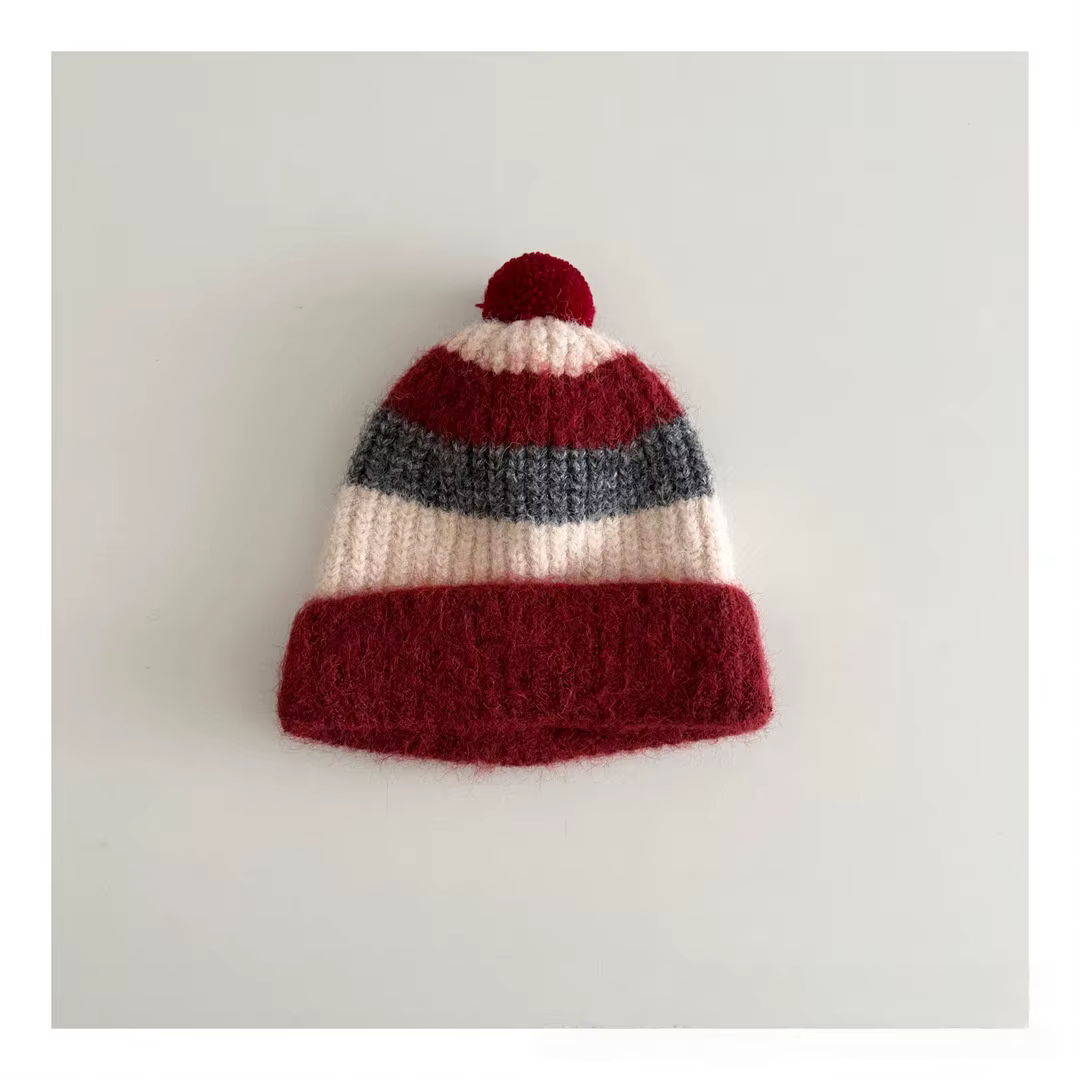 Gorro de punto a rayas para niños – Diseño invernal con puños - imagen 3