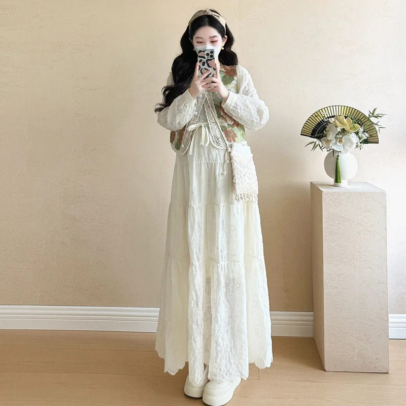Vestido premamá de primavera con silueta línea elegante - imagen 5