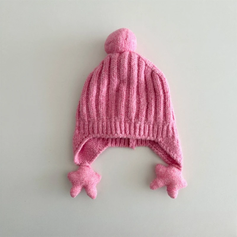 Gorro de punto con orejeras de estrella de cinco puntos para niño de invierno con bonito colgante de estrella, gorro cálido para el frío, resistente al viento y al frío - imagen 2