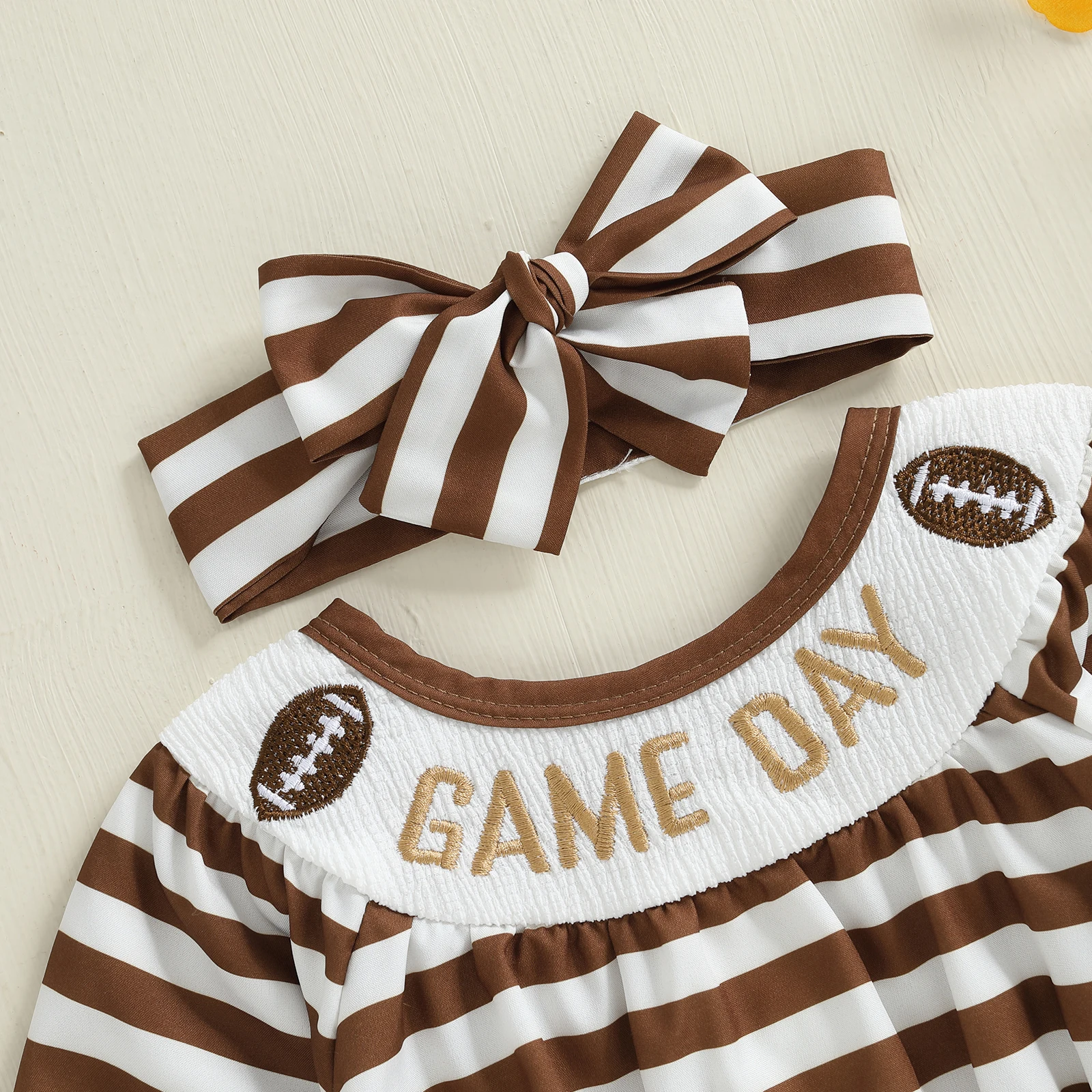 Pelele a rayas para niña de 0 a 18 meses, mono con estampado de letras de Rugby de otoño, cuello redondo, manga larga, volantes de burbujas y diadema con lazo - imagen 3