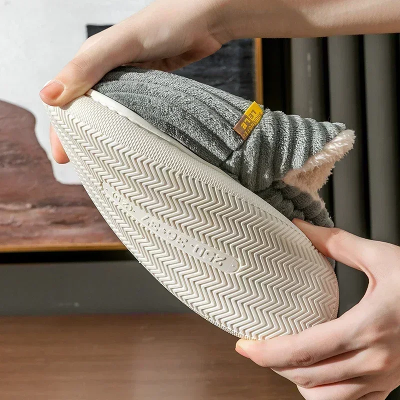 Pantuflas de felpa antideslizantes para invierno – Color sólido unisex - imagen 4