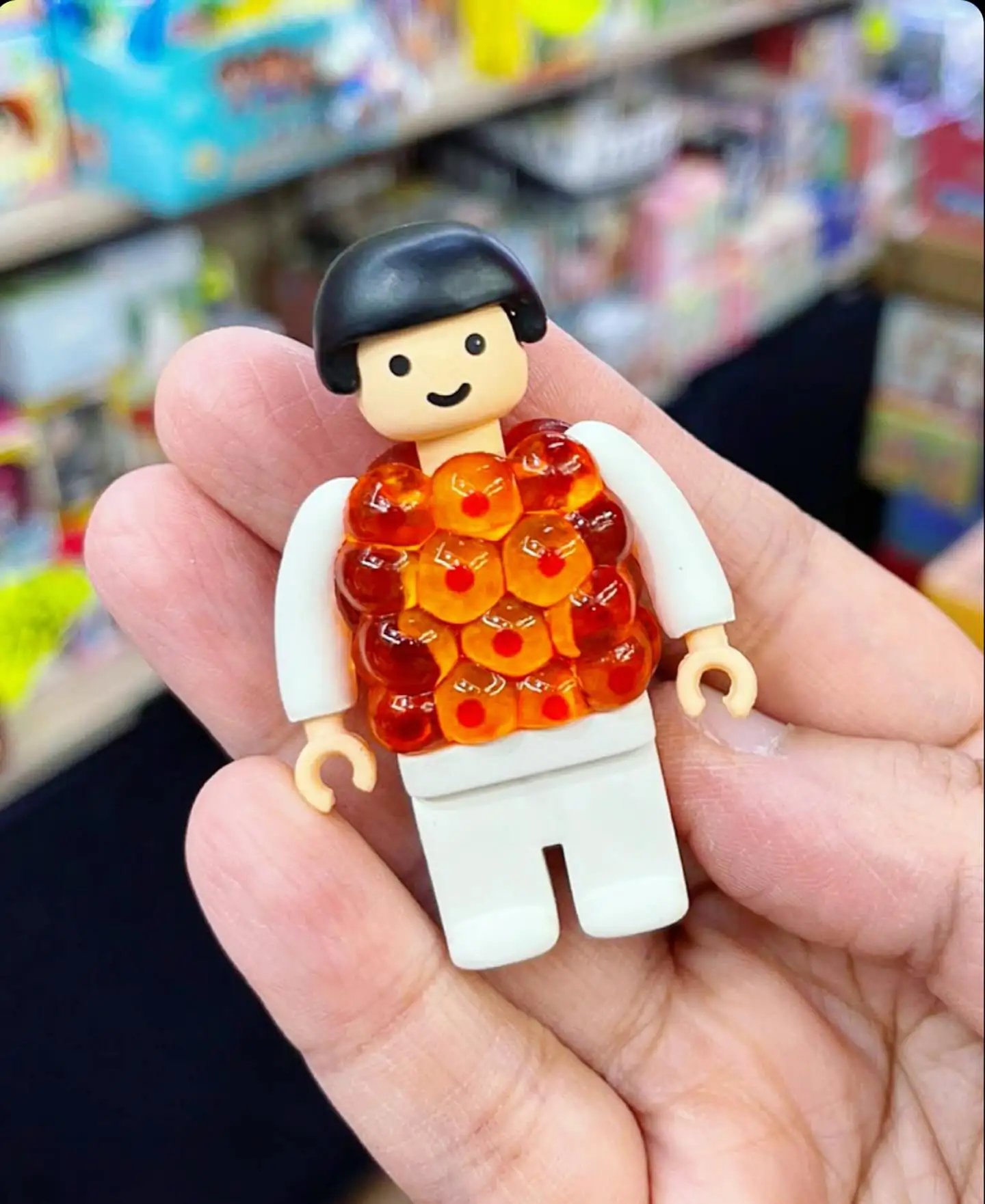 Soporte de piedras, juguete cápsula creativo, parte de meron gris, roe de salmón, escarabajo, lápiz labial, pensador, akabeko, adornos en miniatura de vaca roja - imagen 4