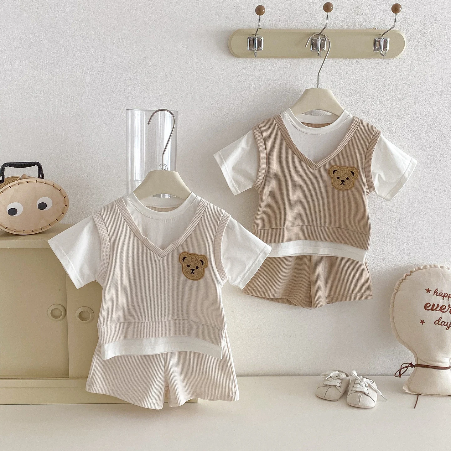 Conjunto de verano waffle infantil unisex con apliques de oso - imagen 5