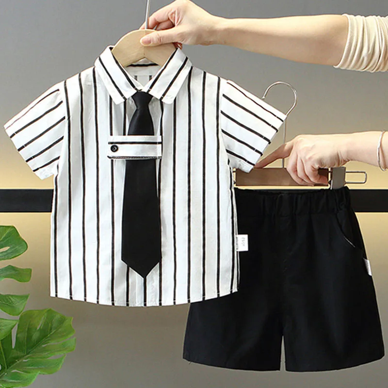 Conjuntos de verano para niños, traje coreano a la moda con lazo a rayas, Tops de algodón de manga corta para bebés y pantalones cortos, ropa de Boutique para niños, ropa para niños pequeños B013