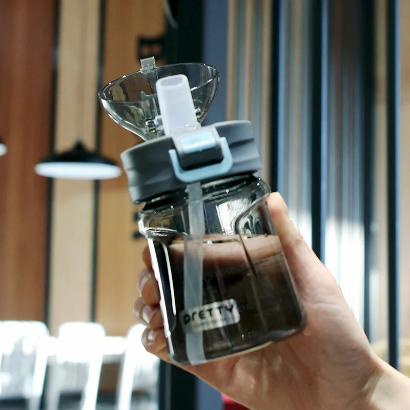 Botellas agua - Animados creativos