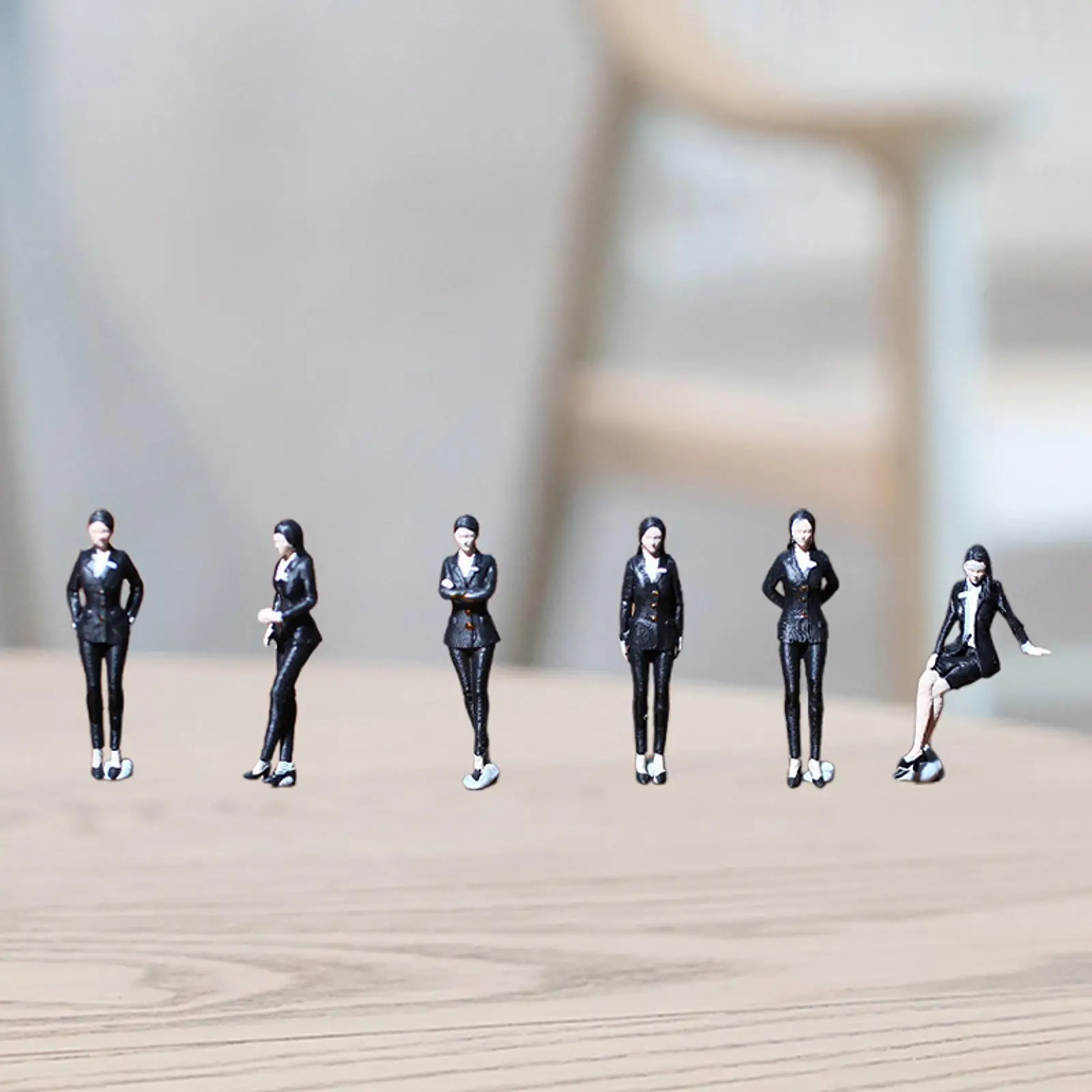 6 Pieces 1/64 Figures Model for DIY Scene Decor Diorama Scenery Desktop Ornament Miniature Diorama Figures Resin Figurines