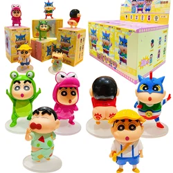 Crayon Shin-Chan Kamen Rider figura coleccionable coche escritorio