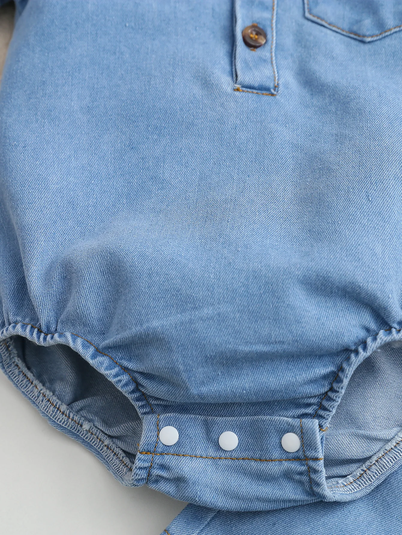 Conjunto vaquero bebé niño camisa solapa y pantalones cortos - imagen 3