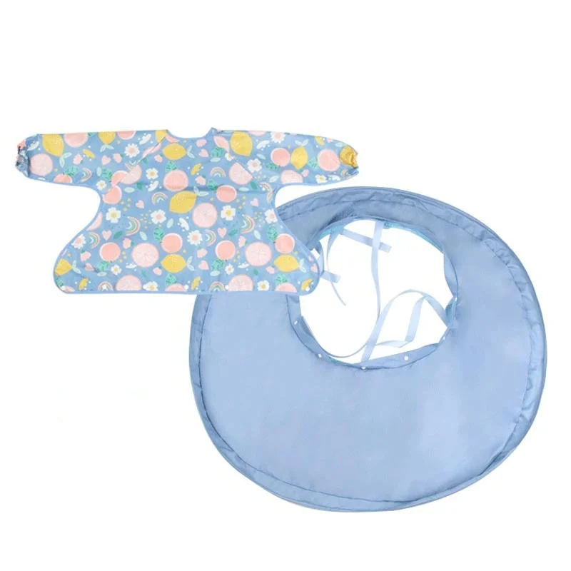 Protector de sillita con babero integrado para bebé - imagen 4