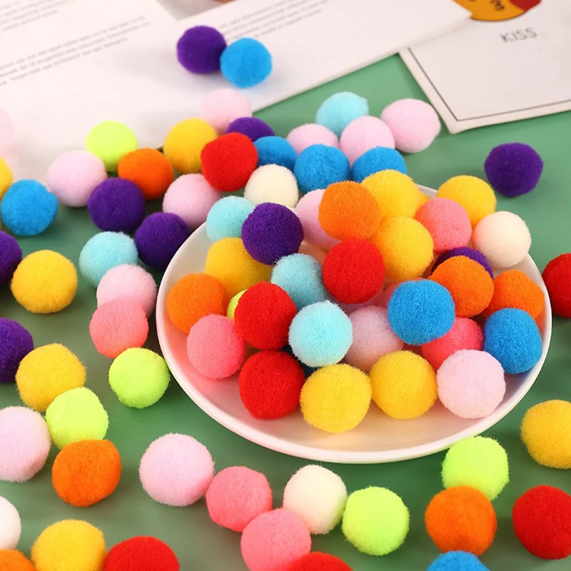 Pompones infantiles de colores para manualidades creativas - imagen 4