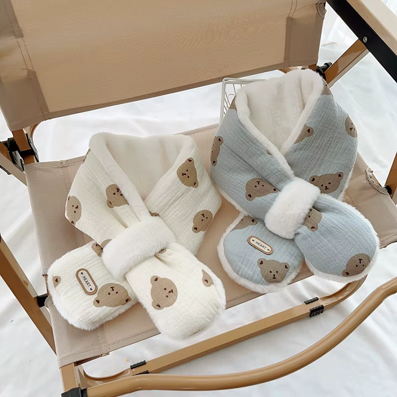 Bufanda infantil de invierno con oso – Cuello de felpa calentito - imagen 5