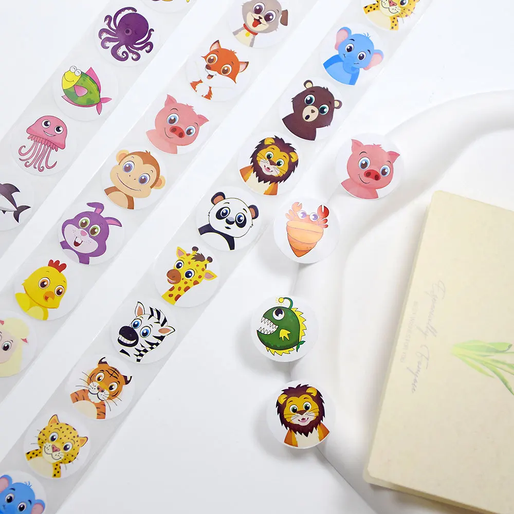 500 uds/rollo de pegatinas de recompensa de animales de dibujos animados 2,5 cm/1,0 pulgadas decoración Diy perfecta para juegos de aprendizaje cuaderno Pad nevera regalo sello etiquetas - imagen 3
