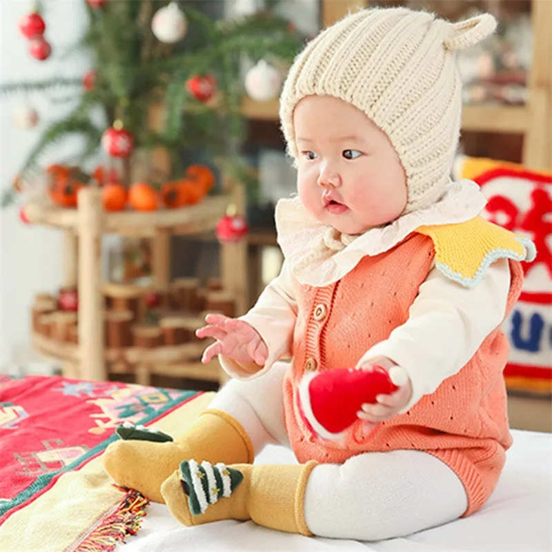 Suefunskry Calcetines navideños para bebés pequeños, calcetines gruesos de algodón, calcetines de invierno con suela de silicona antideslizante con dibujos animados en 3D para niñas y niños - imagen 2