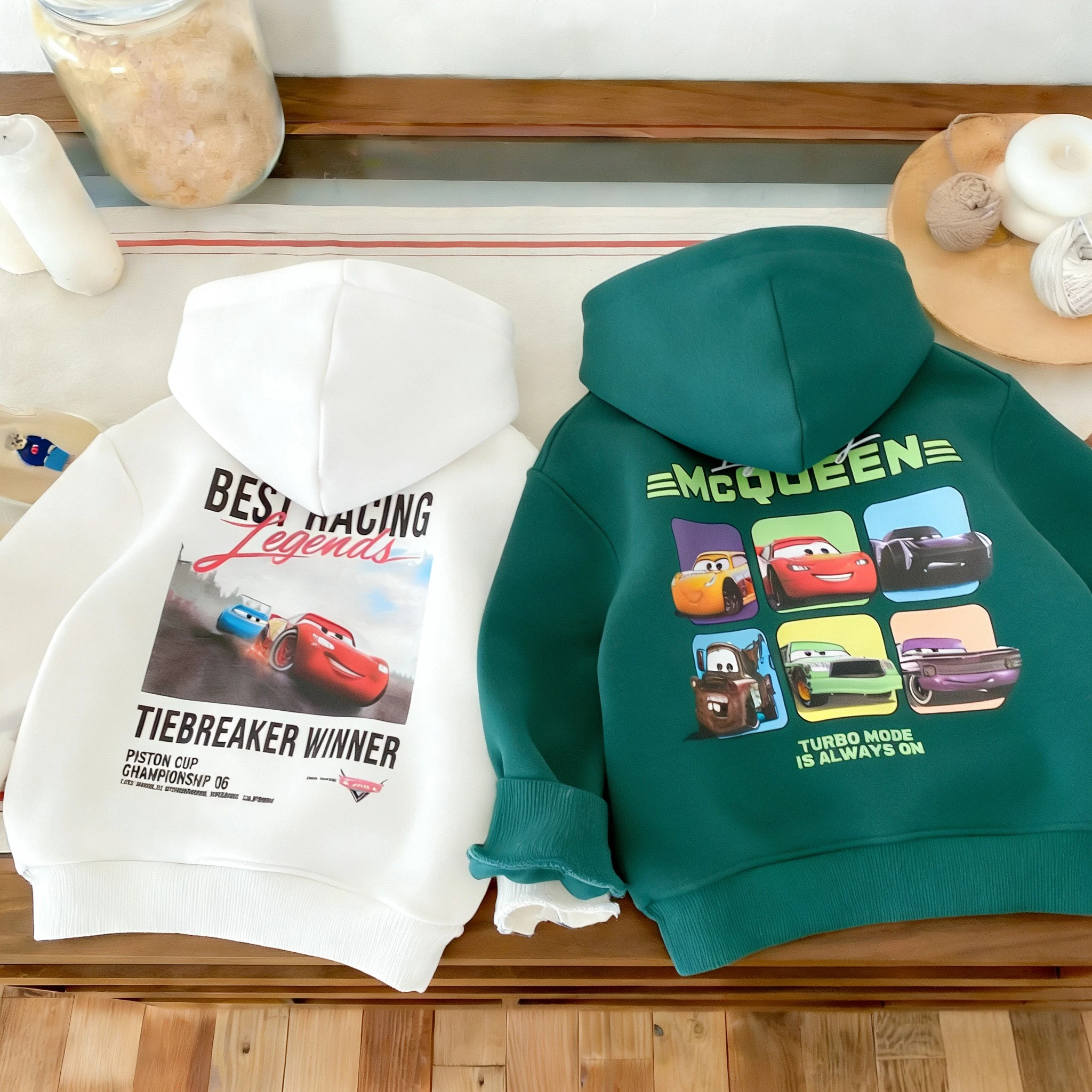 Sudaderas con capucha con patrón de coche de dibujos animados para niños, ropa de primavera, camisetas con capucha de manga larga de marca Popular, disfraz para niños, sudaderas informales