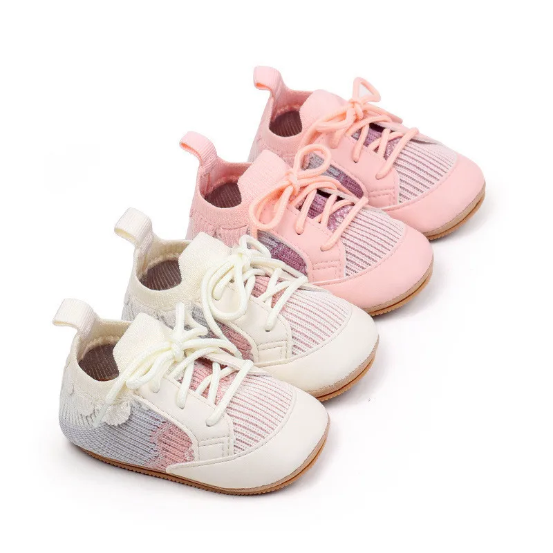 Zapatos de bebé a la moda, zapatillas de deporte para niñas, novedad de 2024, primeros caminantes para recién nacidos, zapatos informales de suela blanda antideslizantes para niños de 0 a 18 meses