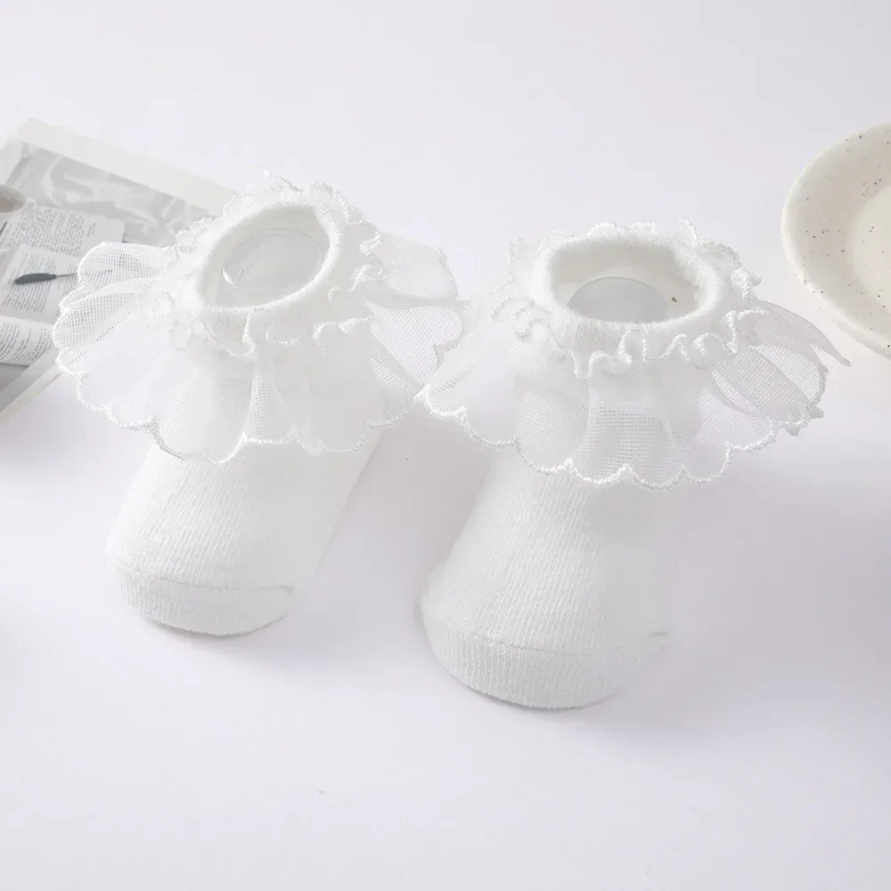 Calcetines de encaje de princesa para bebés recién nacidos, calcetines con volantes de moda coreana antideslizantes de goma para niñas de 0 a 2 años - imagen 5