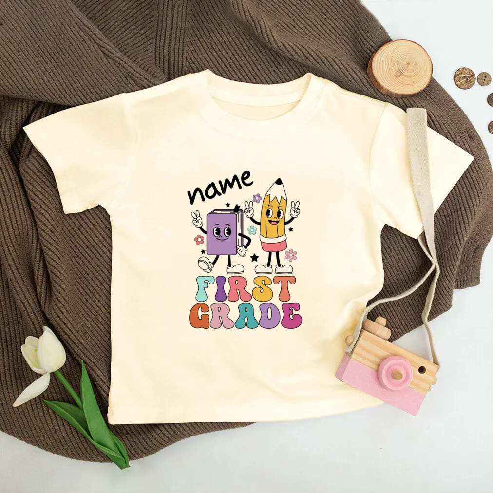 Camisa personalizada para guardería, camiseta con nombre personalizado para volver a la escuela, camiseta Retro de manga corta para niñas y niños, camisetas para niños en edad preescolar de verano - imagen 4