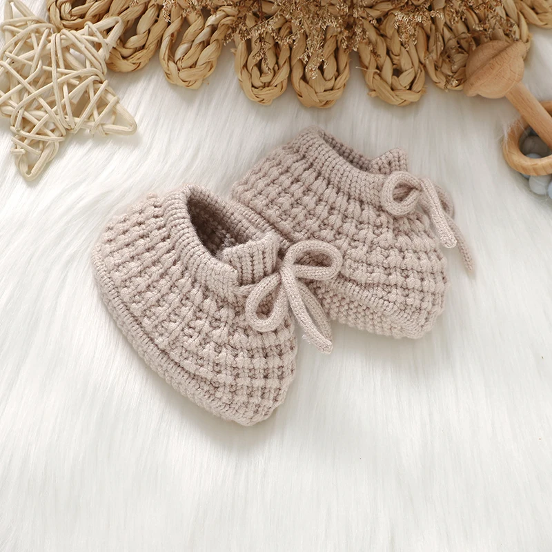 Zapatos de bebé recién nacido, calzado de cama tejido para niños y niñas, botas de moda sólidas y poco profundas para niños pequeños, accesorios de ropa de 0 a 18M - imagen 3