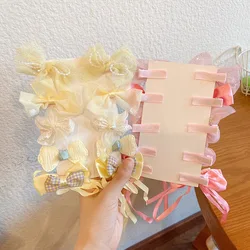 Pinza pelo lateral lazo floral caramelo para niña