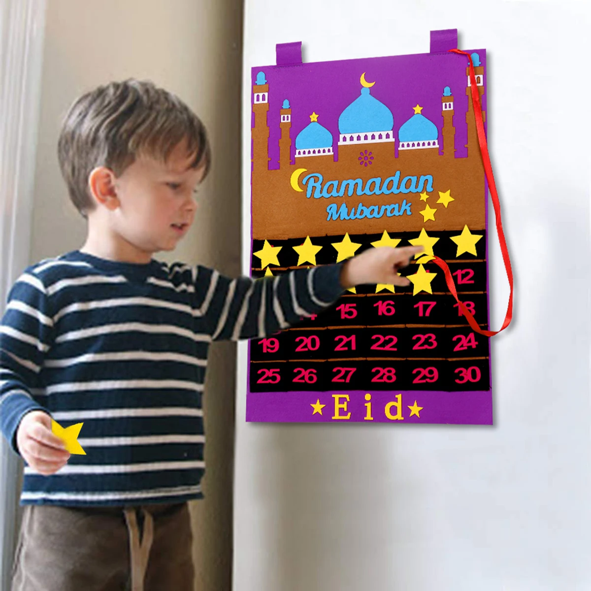 Calendario de Ramadán infantil – Cuenta atrás con estrellas de fieltro - imagen 3